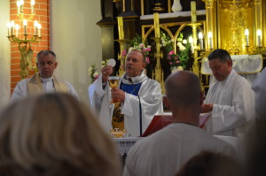 Msza święta pod przewodnictwem ks biskupa