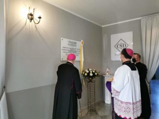 Erygowanie Drogi Krzyżowej i uczczenie św. Jana Pawła II_Caritas_Sokołów Podlaski_31.03.2021